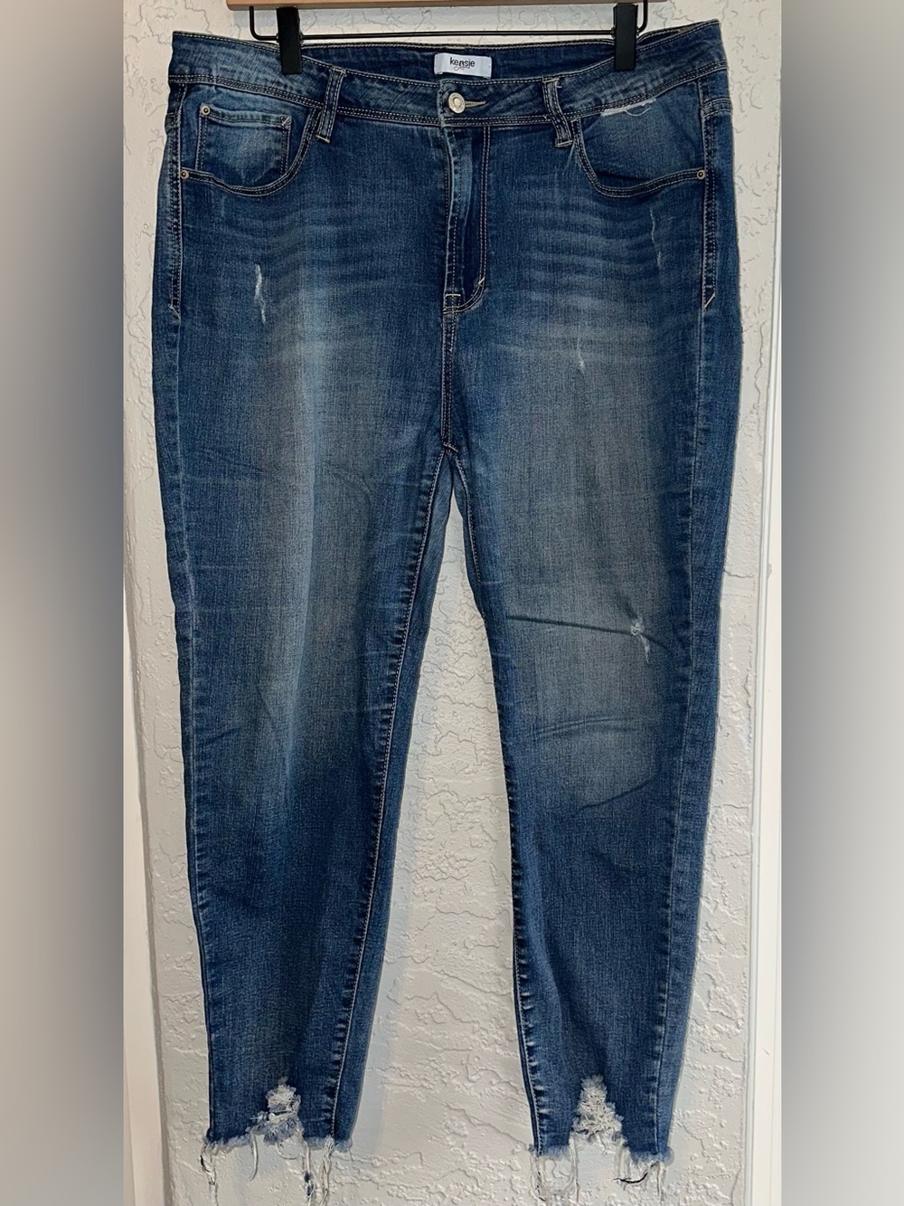 Kensie Women's Distressed Mid-Dark Blue Skinny Jeans